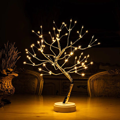 Arbre lumineux à 108 DEL sur une table de salle à manger